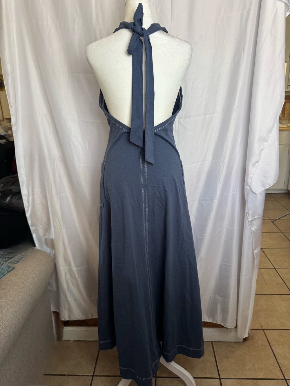 Mustard Seed Navy Blue Halter Dress with Contrast Stitching Size Small - Picture 4 of 6